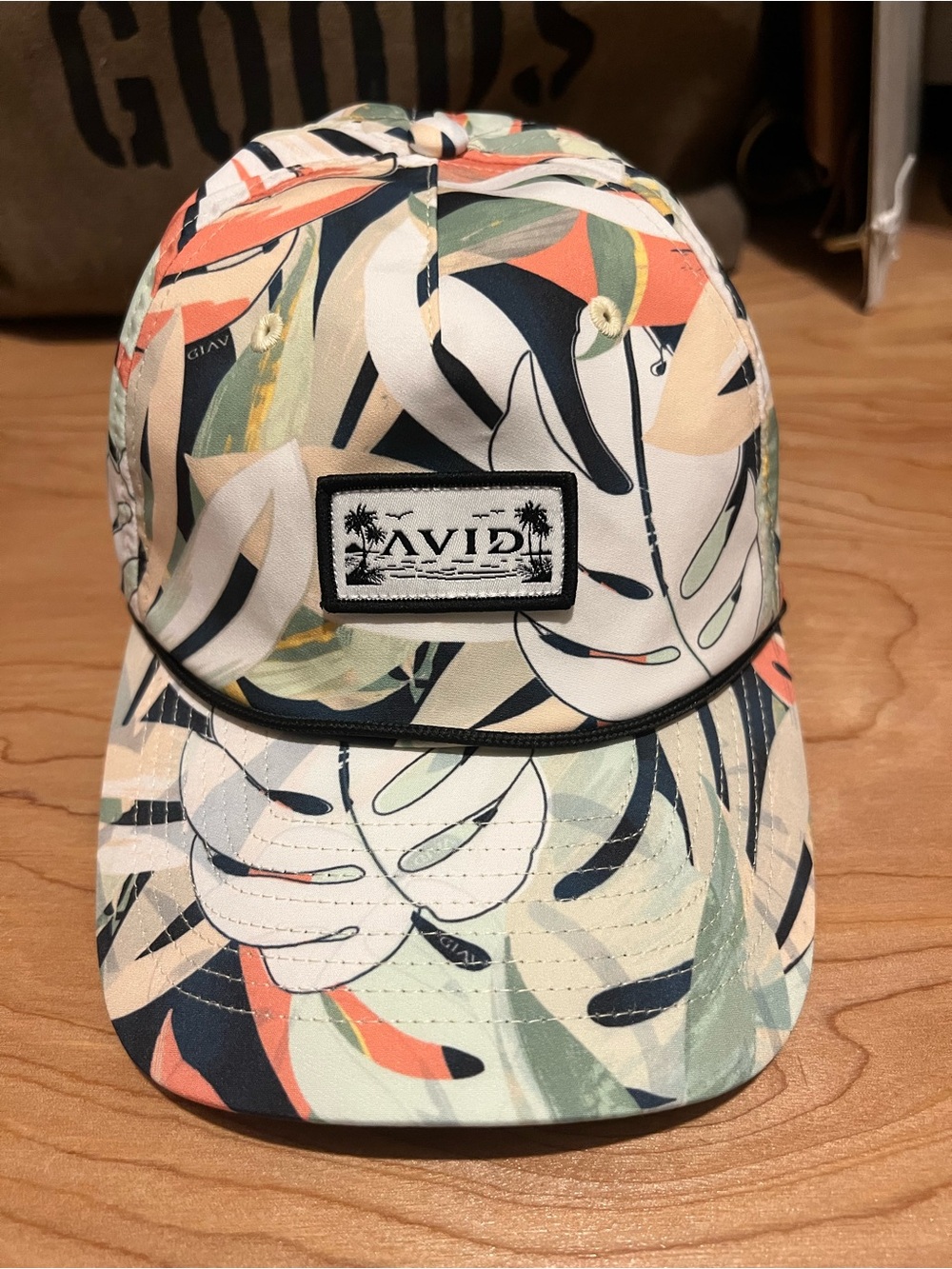 AVID Tropical Print Hat—NWOT!
